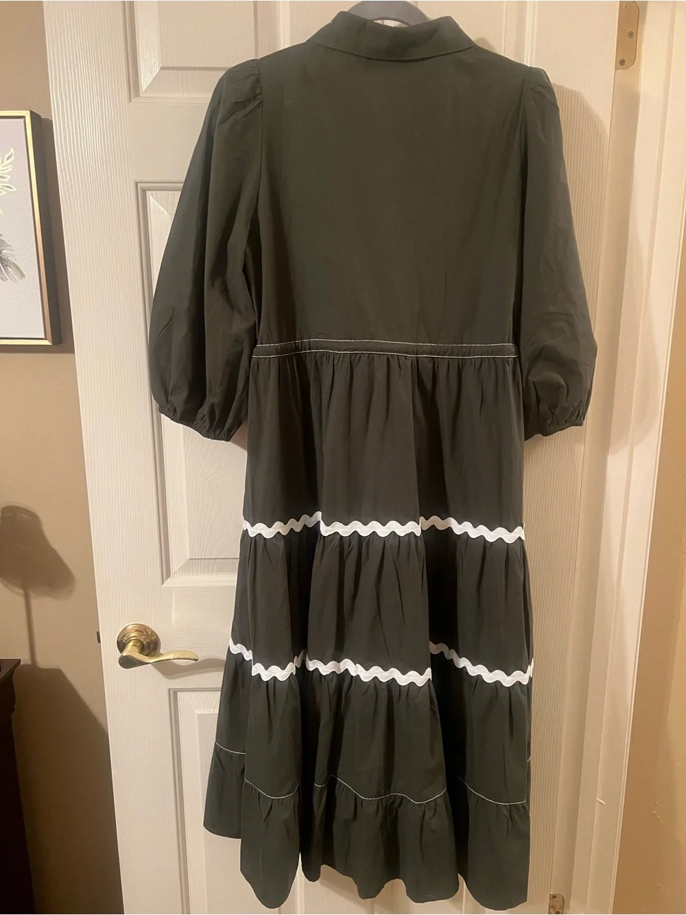 NWT Olive Green Tiered Button Front Midi Dress with White Ric Rac Trim Sz Small - Picture 4 of 10